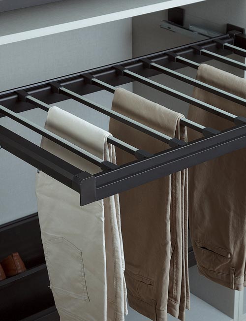 SIMPLE TROUSER RACK
